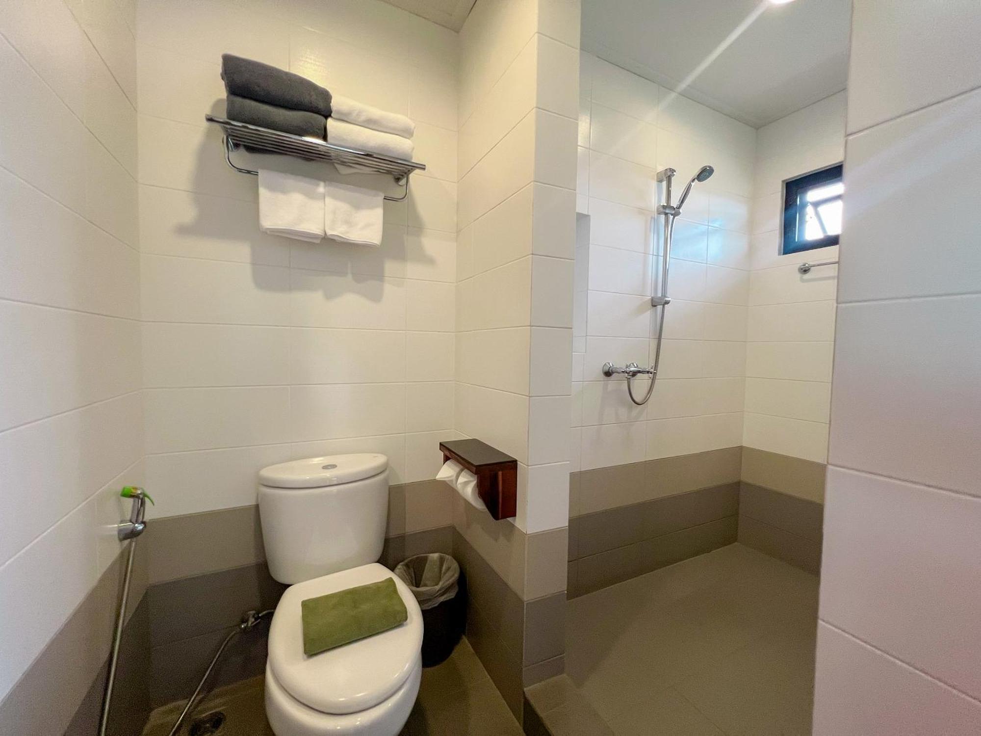 Olive Tree Hotel Pattaya Na Chom Thian Phòng bức ảnh